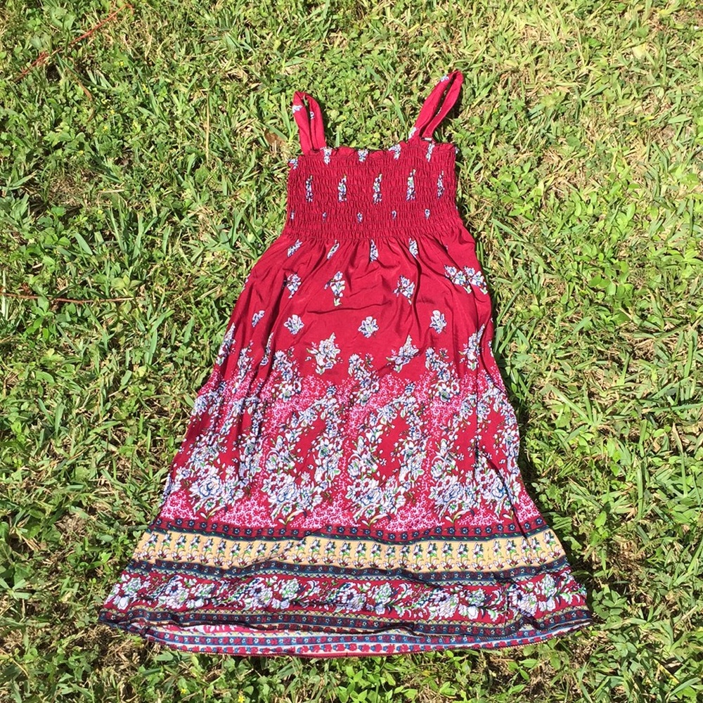 🔴 ғɪɴᴀʟ! NWOT Maroon 👗